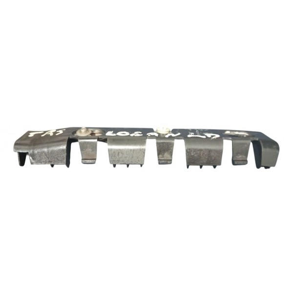 Suporte Parachoque Traseiro Direito Logan 07/13 8200597664