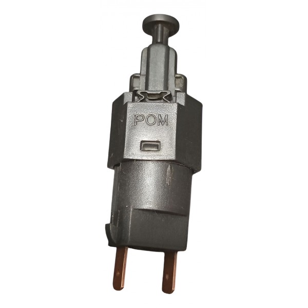 Interruptor Luz Freio Astra 1995 1996 1999 A 2009